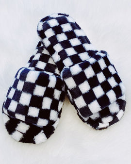 Luxe Lounge Checker Cozy Slippers
